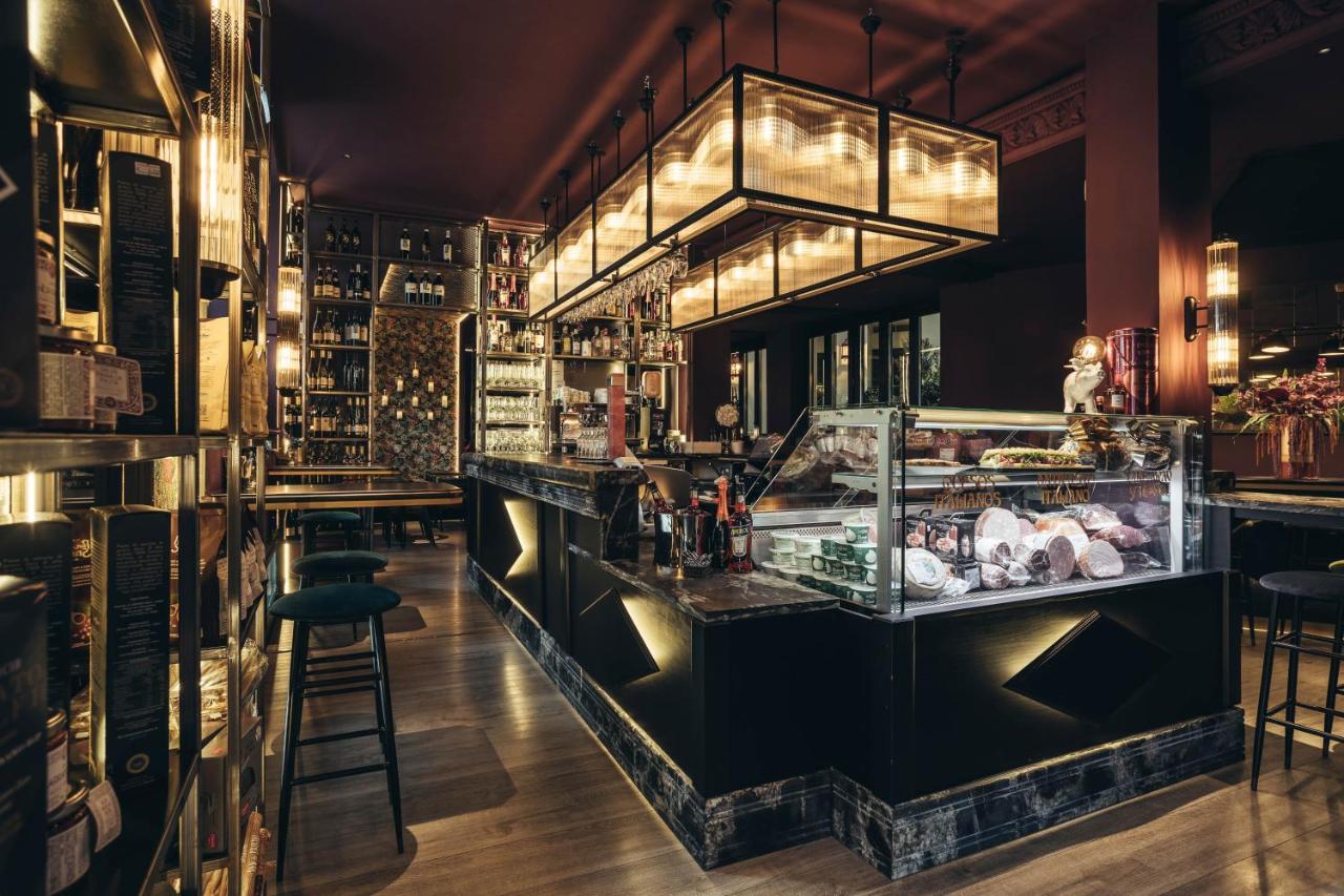 One Shot Luchana Madrid Exterior photo