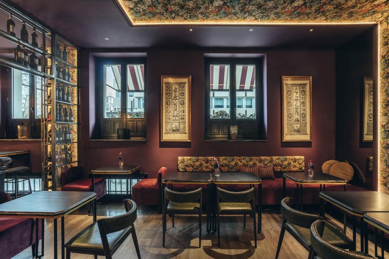 One Shot Luchana Madrid Exterior photo